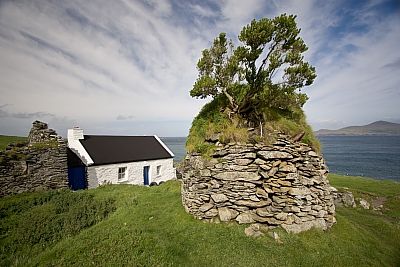 image of house on Blasket Island