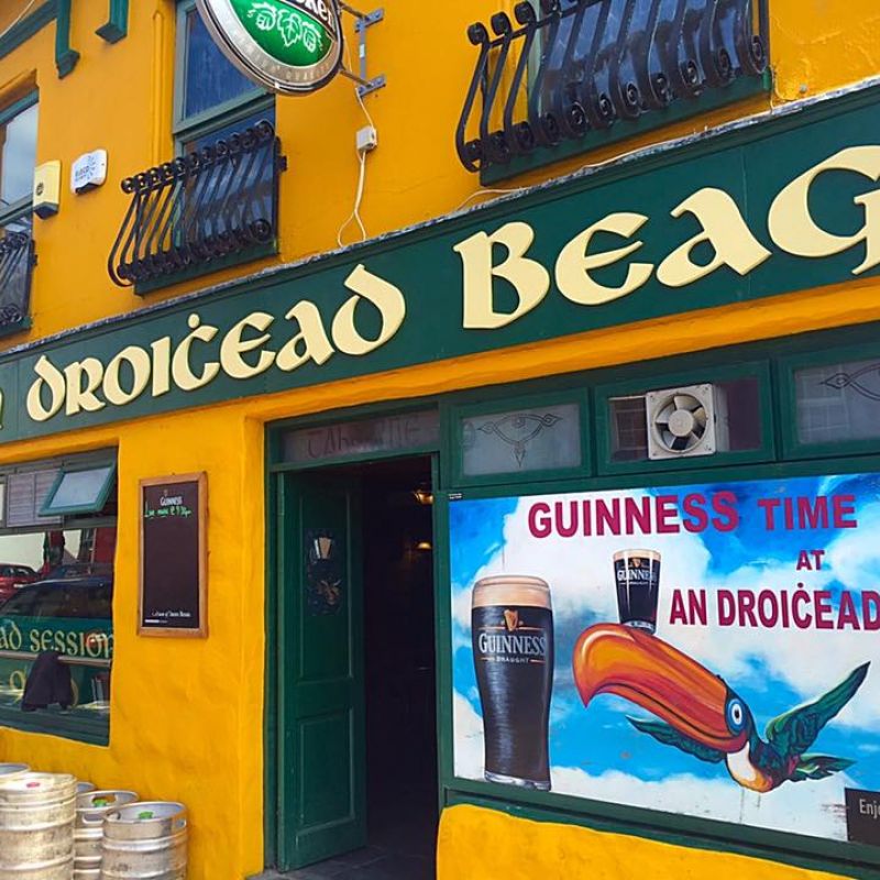 An Droichead Beag Bar, Dingle