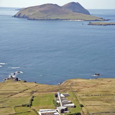 an aerial photo of the blasket centre with the sea and great blasket island  dingle peninsula ireland