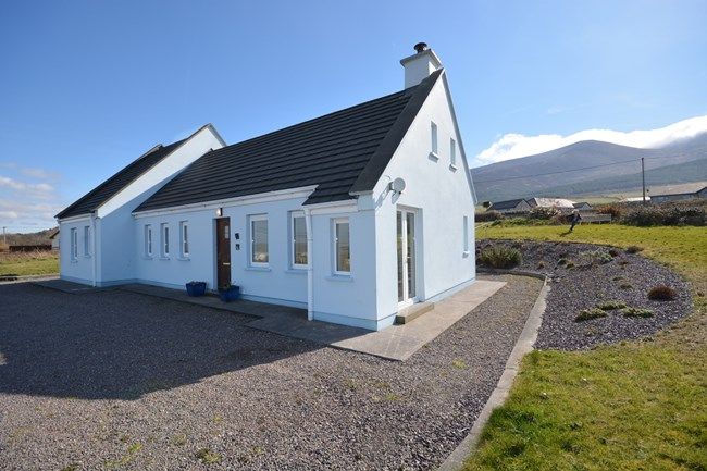 Stay on the Dingle Peninsula