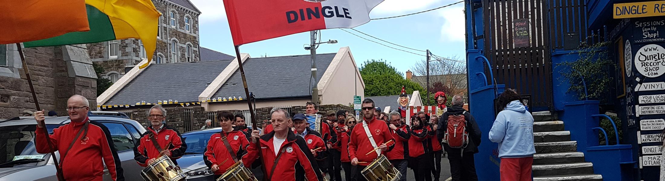 Dingle Fife and Drum band march around Dingle town