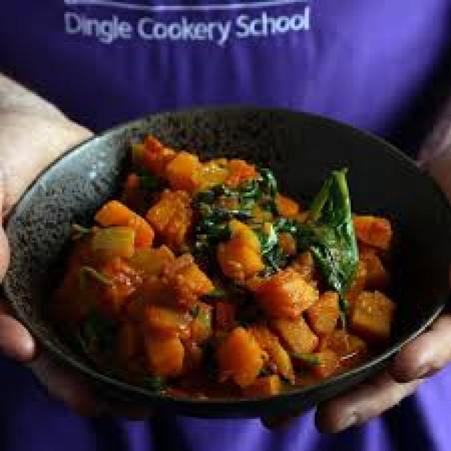 dingle cookery school hands showing bowl of prepared traditional irish food